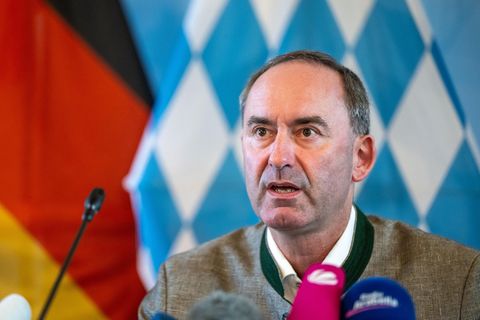 Bayerns Vize-Regierungschef Hubert Aiwanger nimmt Stellung zur Flugblatt-Affäre