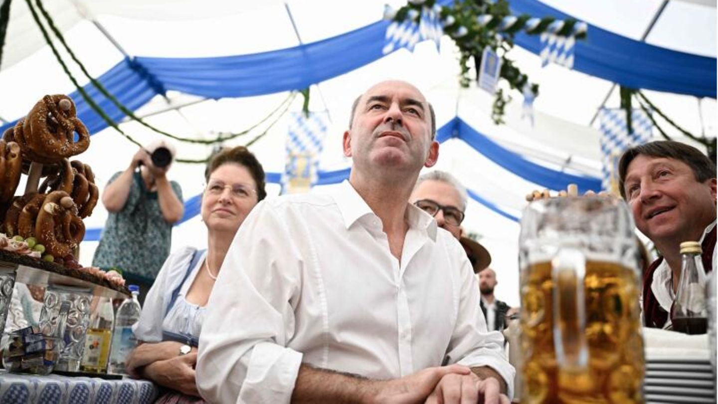 Politicians react to Söder’s support for Hubert Aiwanger
