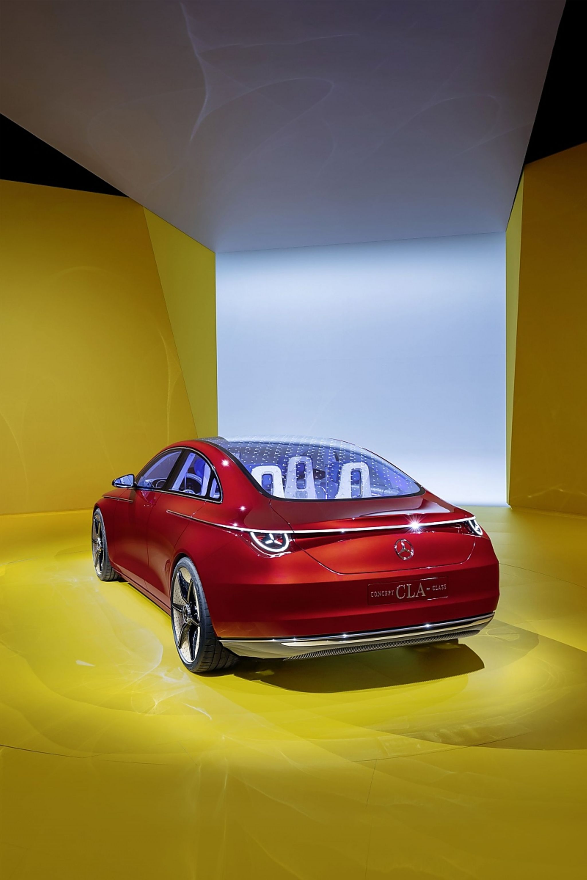 Mercedes CLA-Studie stimmt auf neue Kompaktklasse ein