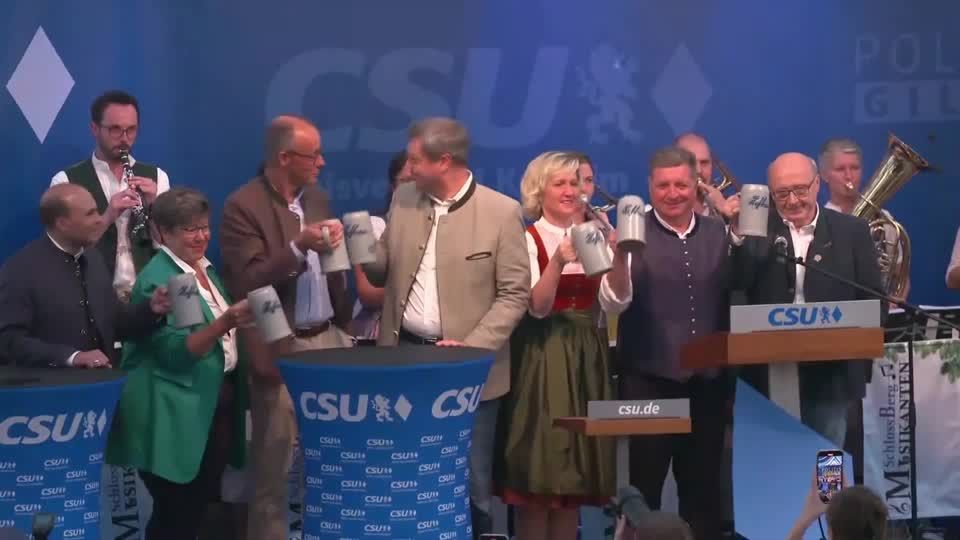 Video: Merz unterstützt Söder im Wahlkampf