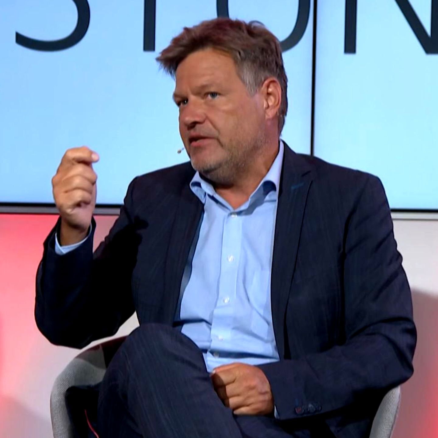 Habeck über Schwarz-Grün: "Merz kann so viel Unsinn erzählen, wie er will"