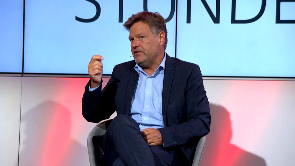 Habeck über Schwarz-Grün: "Merz kann so viel Unsinn erzählen, wie er will" Habeck über Schwarz-Grün: "Merz kann so viel Unsinn erzählen, wie er will"