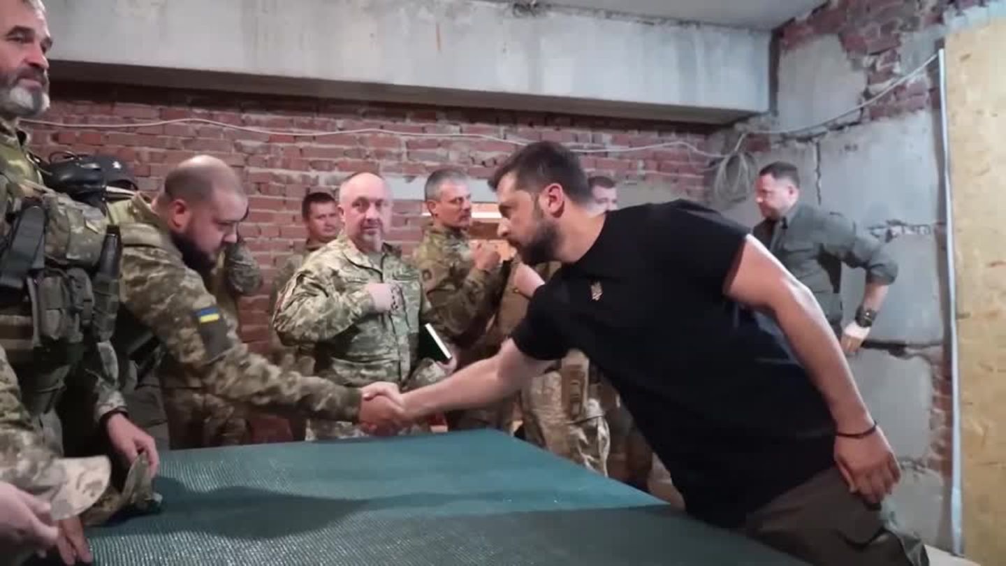 Front Schock: Was Dieser Militärexperte Nach Ukraine Frontbesuch Über Die Besten Soldaten Sagt, Ist Unvorstellbar! - xxq1z43