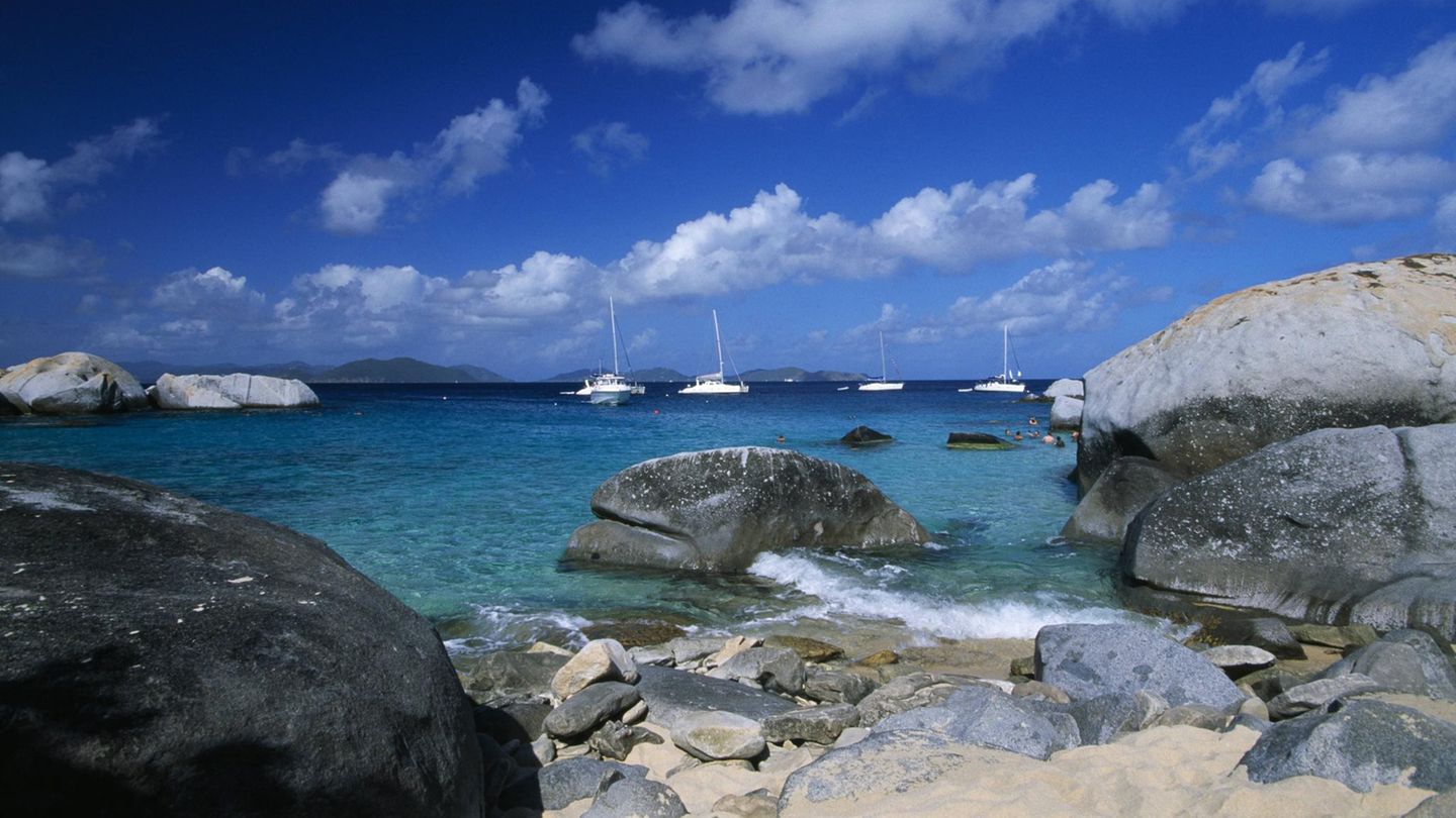 3. Britische Jungferninseln Segelschiffe vor den Britischen Jungferninseln