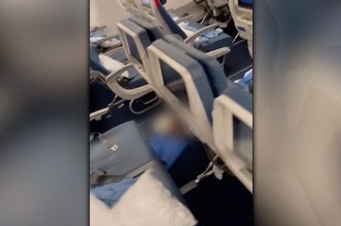Passagier mit Durchfall zwingt Flieger zur Umkehr