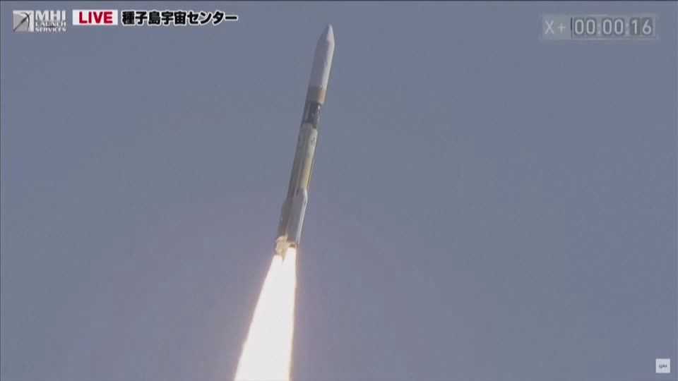 Video: Japanische Mondmission nach mehrfachen Verschiebungen auf Kurs