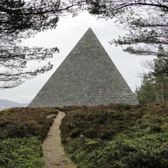 Faktencheck: Pyramiden in Schottland