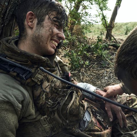 Die K,ämpfe sind hart und zäh. Ein Ukrainer wurde bei Bachmut in den Kämpfen um Klischtschijiwka verwundet.