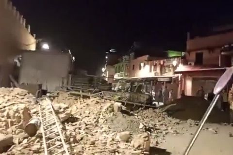 Stärke 6,8: Hunderte Tote nach Erdbeben in Marokko – Überlebende fürchten Nachbeben