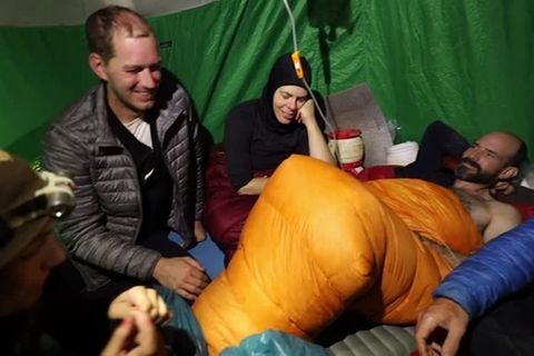 Türkei: Verletzter Höhlenforscher meldet sich aus 1000 Metern Tiefe – Vorbereitung für Bergung laufen