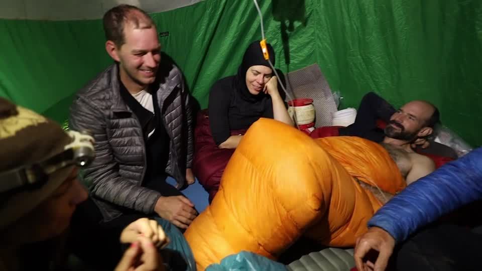 Türkei: Verletzter Höhlenforscher meldet sich aus 1000 Metern Tiefe – Vorbereitung für Bergung laufen