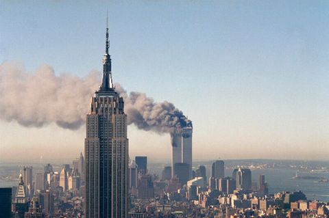 Die brennenden Türme des World Trade Centers am 11. September 2001