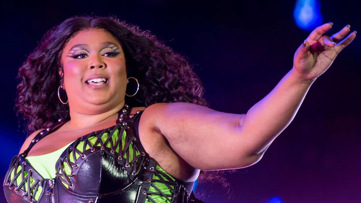 Lizzo dances in Instagram video – some fans think it’s inappropriate