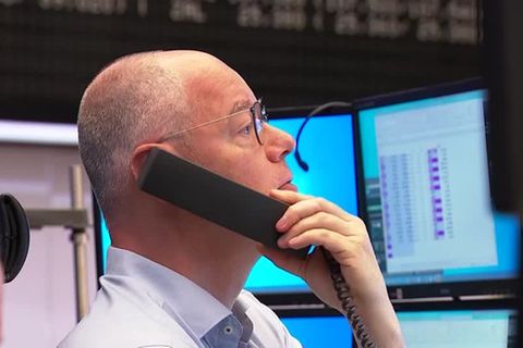 Video: Anleger warten auf Zins-Entscheidung der EZB