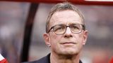 Ralf Rangnick vor einem Fußballspiel