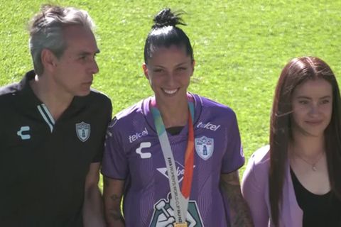 Video: Spanische Fußballerin Jenni Hermoso wird in Mexiko bejubelt