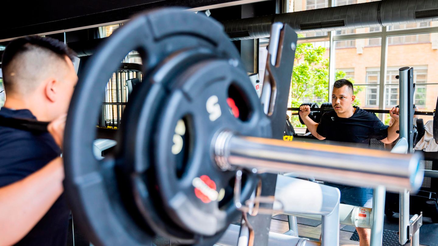 Armin Stolle beim Muskelaufbau