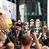 Viele der Spieler trugen beim Empfang eine Sonnenbrille