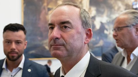 Sehr gute Umfragewerte: Rechtspopulist Hubert Aiwanger kam die Antisemitismus-Affäre gerade recht, könnte man meinen