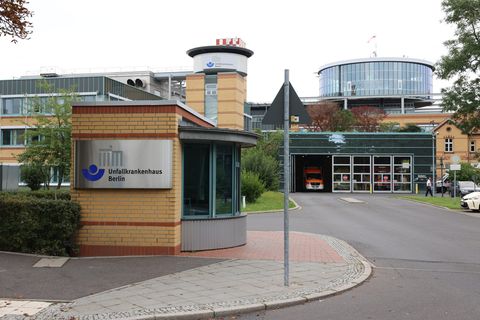 Eine Einfahrt zum Unfallkrankenhaus Berlin, das wohl auch im "Transparenzverzeichnis" auftauchen wird