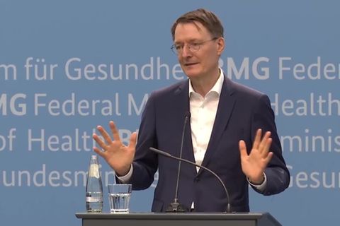 Video: Lauterbach warnt vor Hamsterkäufen bei Kinder-Arzneimitteln