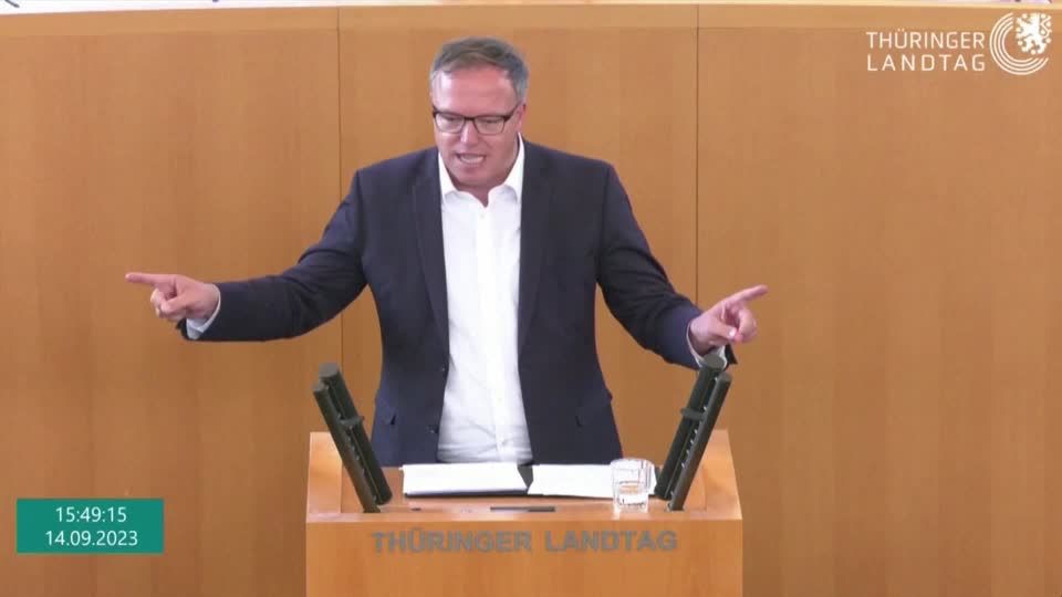 Video: CDU und FDP stimmen im Thüringer Landtag mit AfD