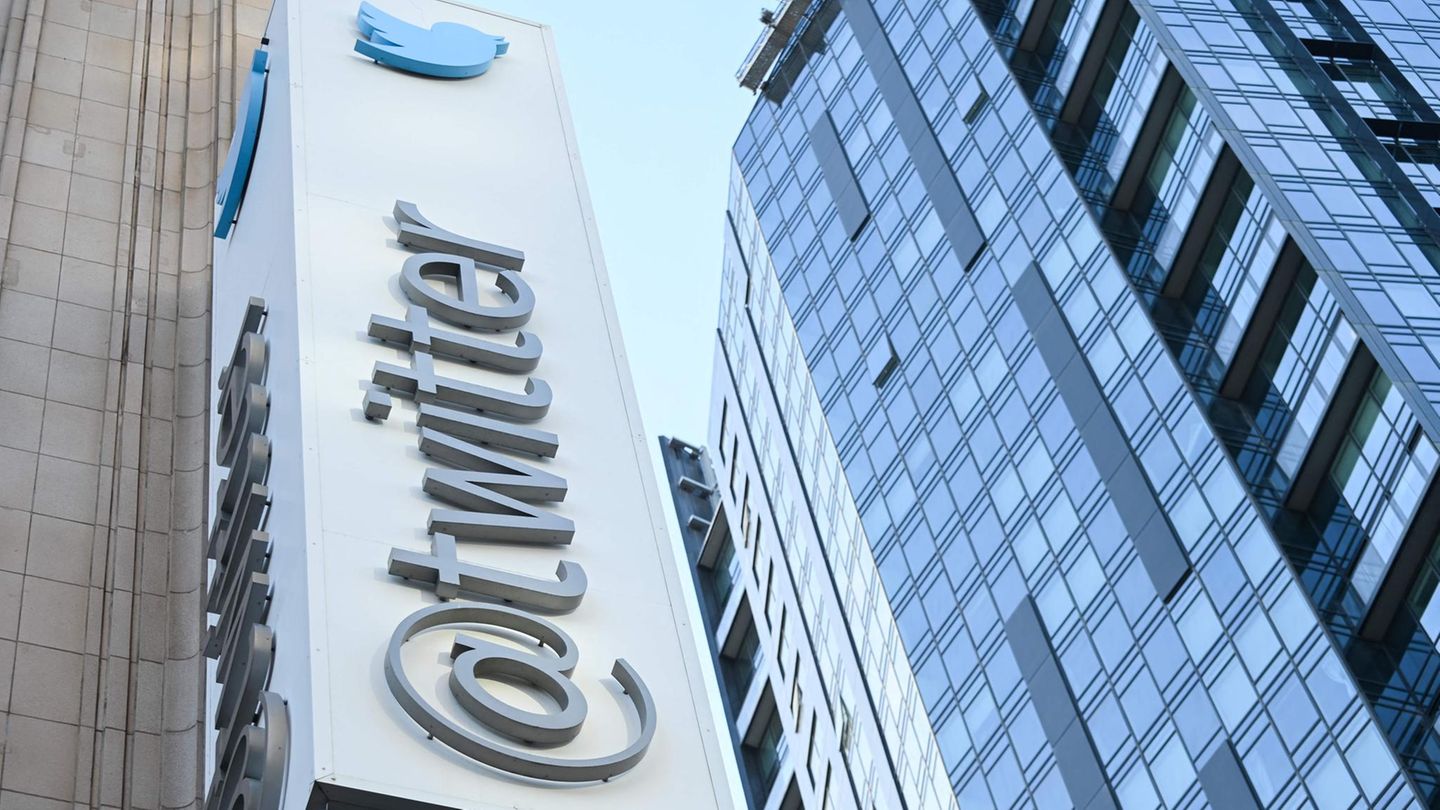 How Elon Musk single-handedly cleaned out a Twitter data center