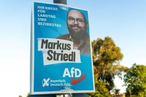 Ein AfD-Wahlplakat in Bayern von Markus Striedl