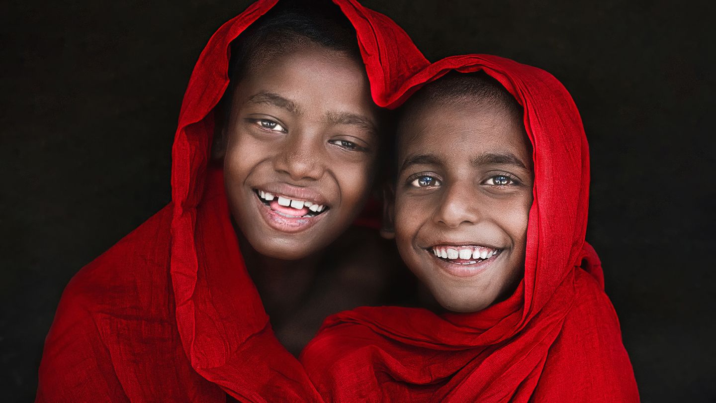 Two friends  Fotograf: Abhijeet Kumar Banerjee  Ort der Aufnahme: das ländliche Bengalen in Indien