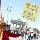 Die Protestierenden appellieren auch an Bundeskanzler Olaf Scholz: "Wo zur Hölle ist der Klimakanzler?"