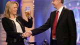 Stephanie zu Guttenberg war schon immer mehr als nur die Frau an der Seite von Karl-Theodor. Einer ihrer Schwerpunkte war der Einsatz gegen Kindesmissbrauch. Sie unterstützte die Organisation "Innocence in Danger", die gegen die Verbreitung von Kinderpornografie im Internet eintritt. Im November 2010 erspielte sie in der von Günther Jauchs moderierten Quizshow "Wer wird Millionär?" 500.000 Euro für den Verein.