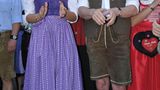 Die Guttenbergs konnten schick, sie konnten aber auch volksnah: Im Sommer 2010 präsentierten sie sich bei der Eröffnung der "Kulmbacher Bierwoche" in traditioneller Tracht.