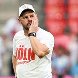 Hoffenheims Andrej Kramaric war in Köln der frühe Spielverderber bei der 100-Jahr-Feier des Stadions im Stadtteil Müngersdorf. Der Kroate traf nach 50 Sekunden. Florian Grillitsch (28.) nutzte einen Fehler des Kölner Torwarts Marvin Schwäbe spektakulär aus und traf mit einem Schuss von der Mittellinie - dem Pay-TV-Sender Sky zufolge aus 55,6 Metern. Maximilian Beier (52.) legte in der zweiten Halbzeit nach. Davie Selke (61.) traf für Köln. FC-Profi Rasmus Carstensen sah die Gelb-Rote Karte (90.+1).