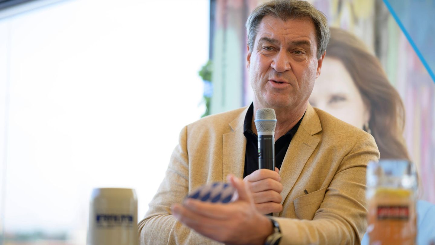 Markus Söder: Chip cards instead of cash for rejected asylum seekers
