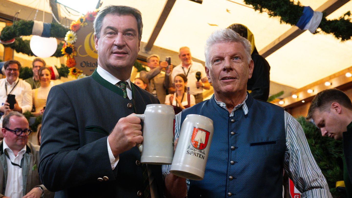 Markus Söder und Dieter Reiter Markus Söder (l., CSU), Ministerpräsident von Bayern und Dieter Reiter (SPD), Oberbürgermeister von München