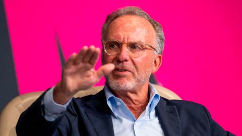 DFB: Karl-Heinz Rummenigge, Mitglied Exekutivkomitee der UEFA, spricht während einer Podiumsrunde
