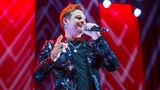 Blue-Sänger Lee Ryan auf der Bühne