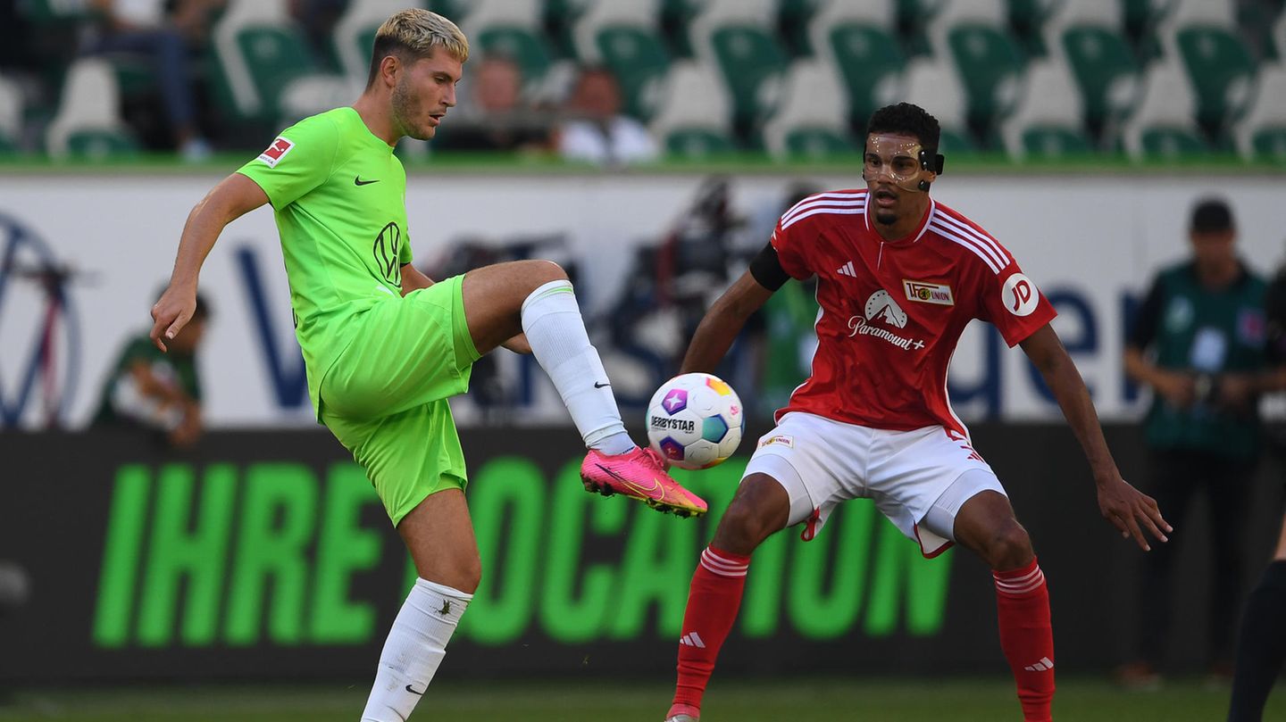 Jonas Wind In seinem zweiten Jahr beim VfL Wolfsburg scheint der dänische Mittelstürmer vor dem Durchbruch zu stehen. In der vergangenen Saison durch Verletzungen zurückgeworfen, hat der 24-jährige Däne in den ersten Spielen in der Bundesliga und im DFB-Pokal so viele Tore erzielt wie in der vergangenen Saison insgesamt: nämlich sechs. Auch dank des 1,90 m großen Torjägers ist der VfL Wolfsburg erfolgreich in die Saison gestartet.