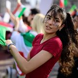 "In vielen Bereichen sind die Fortschritte zu langsam", heißt es im Zwischenbericht. "Beim aktuellen Tempo wird es schätzungsweise 300 Jahre dauern, Kinderheirat zu beenden, 286 Jahre, Lücken im Rechtsschutz zu schließen und diskriminierende Gesetze zu beseitigen, 140 Jahre, Frauen gleiche Vertretung in betrieblichen Macht- und Führungspositionen zu verschaffen, und 47 Jahre, eine gleiche Vertretung in nationalen Parlamenten zu erreichen."