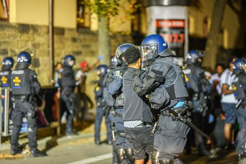 Mit einem Großaufgebot brachten Landes- und Bundespolizei die Lage beim Eritrea-Festival am Samstag in Stuttgart unter Kontrolle