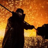 "Die Erholung der Verarbeitungsindustrie von der COVID-19-Pandemie ist nach wie vor unvollständig und ungleichmäßig. Das globale Wachstum dieser Industrie sank von 7,4 Prozent 2021 auf 3,3 Prozent 2022. Die Fortschritte in den am wenigsten entwickelten Ländern reichen längst nicht, um die Zielvorgabe zu erreichen, den Anteil der Verarbeitungsindustrie am BIP bis 2030 zu verdoppeln", steht im Zwischenbericht 2023. "Um Ziel 9 bis 2030 zu erreichen, ist es unerlässlich, dass wir die am wenigsten entwickelten Länder unterstützen, in hochentwickelte Technologien investieren, den CO2 -Ausstoß senken und den Zugang zu mobilem Breitband ausweiten."