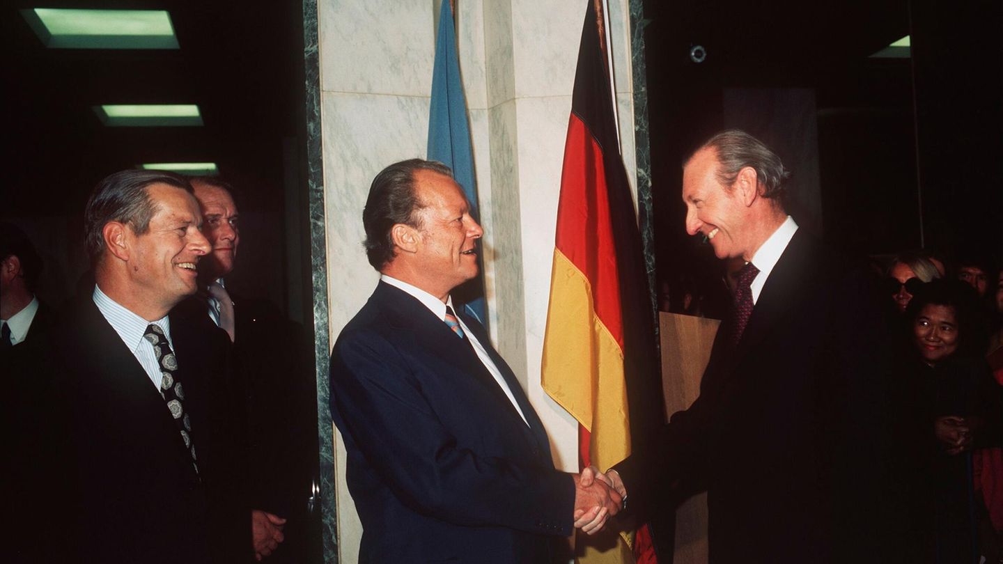 Willkommen im Club: Bundeskanzler Brandt mit Uno-Generalsekretär Waldheim im September 1973