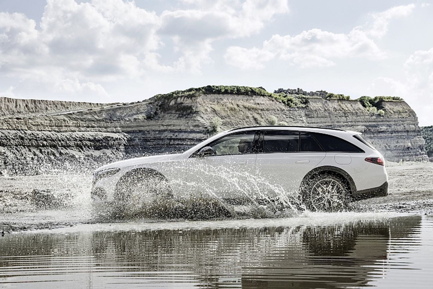 Mercedes E 300de All-Terrain