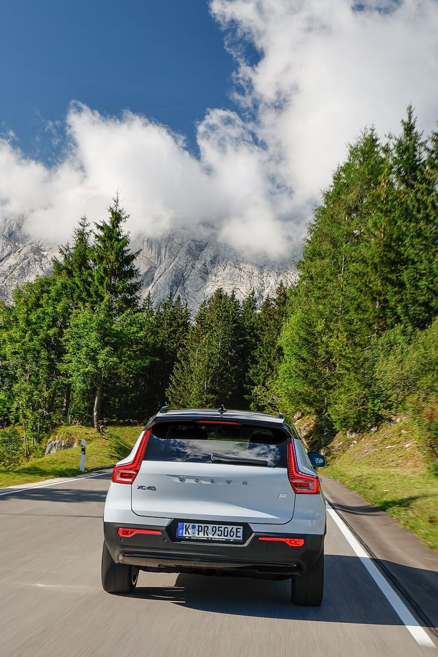 Volvo XC40 Recharge Pure Electric Twin Motor