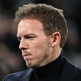 Jetzt soll es Julian Nagelsmann richten. Der DFB plant mit ihm bis zur Heim-EM 2024. Er soll also ein ähnlicher Projekttrainer sein wie einst Jürgen Klinsmann. Sportlich ist der junge Coach über alle Zweifel erhaben. Ihm bleiben knapp neun Monate und sechs Testspiele bis zur Europameisterschaft, um die Mannschaft wieder in die Spur zu bekommen.