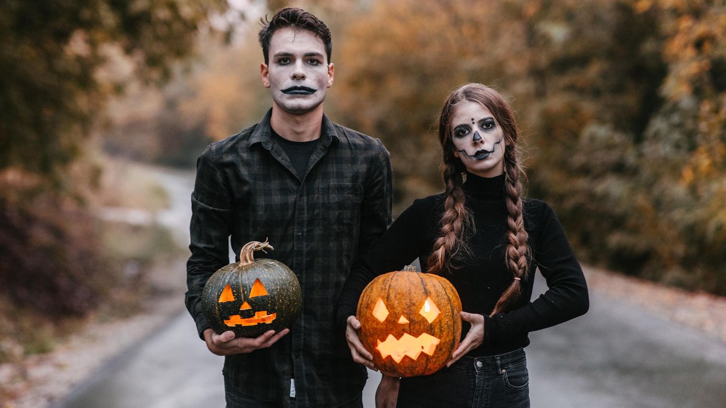 Halloween Kost me 2025 Schaurig sch ne Outfit Trends STERN de Halloween Kost me 2025 Schaurig sch ne Outfit Trends STERN de