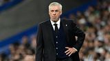 Carlo Ancelotti ist Mr. Champions League. Vier Mal, je doppelt mit dem AC Mailand und Real Madrid, konnte er den Henkelpott schon sein Eigen nennen – Rekord unter den Trainern. Don Carlo schreibt in seinem Buch über seine Bewunderung für Vito Corleone aus dem Film "Der Pate". Wer ruhig und überlegt handele, verströme Macht und Autorität – so sei auch sein Führungsstil. Manche sagen sogar, er könne sein Team nur mit seiner linken Augenbraue führen. Es ist die letzte Saison Ancelottis bei Real Madrid – 2024 übernimmt er den Trainerposten der brasilianischen Nationalmannschaft.