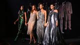Naomi Campbell, Cindy Crawford, Christy Turlington-Burns und Linda Evangelista auf dem Laufsteg
