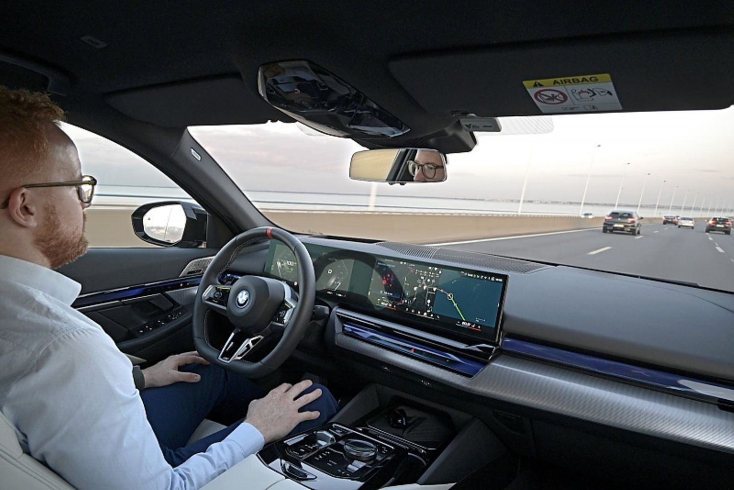 Autobahn-Assistent im BMW i5