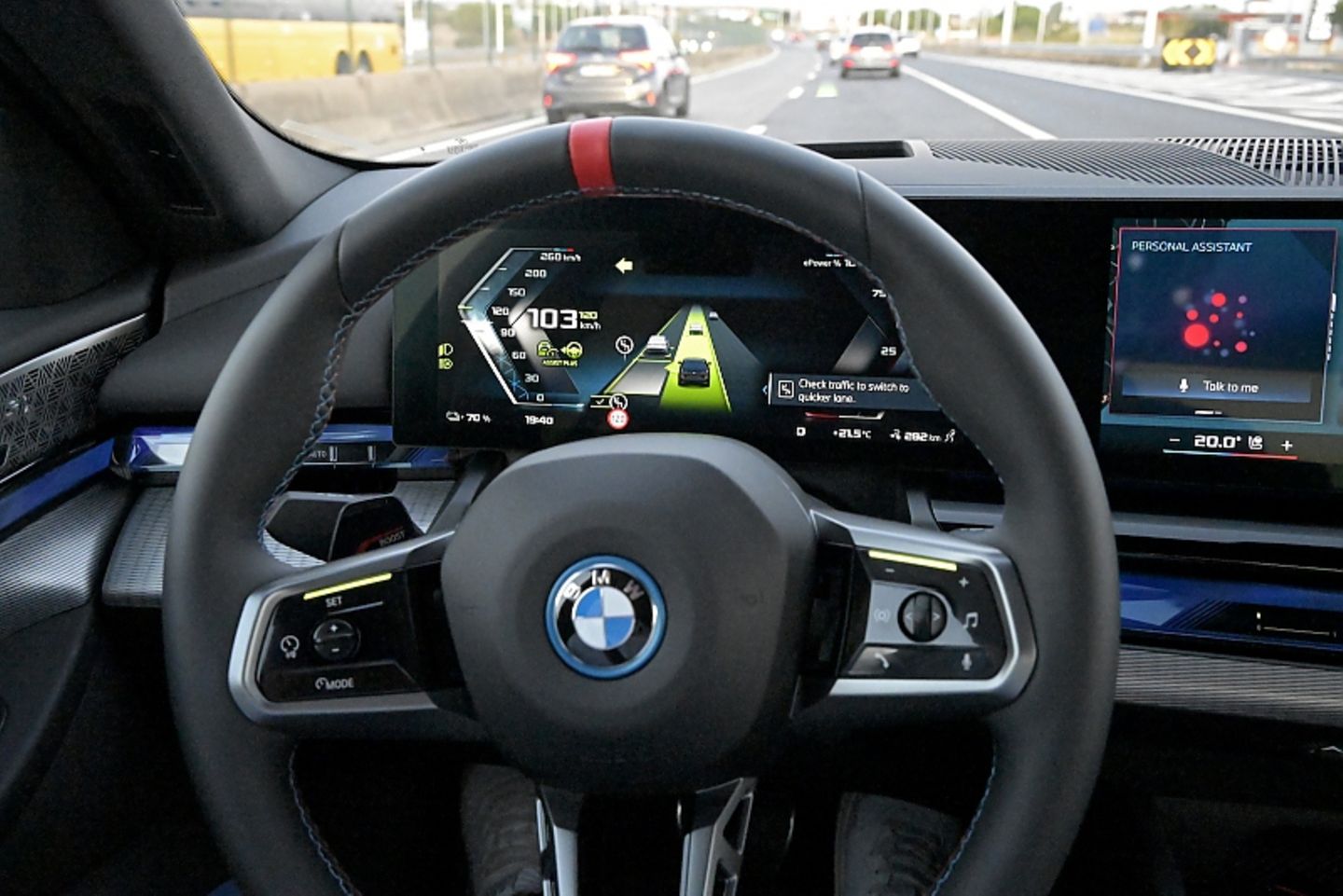 Autobahn-Assistent im BMW i5